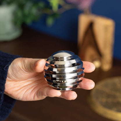 【祈りアート】静音りん　余韻の共心  P06