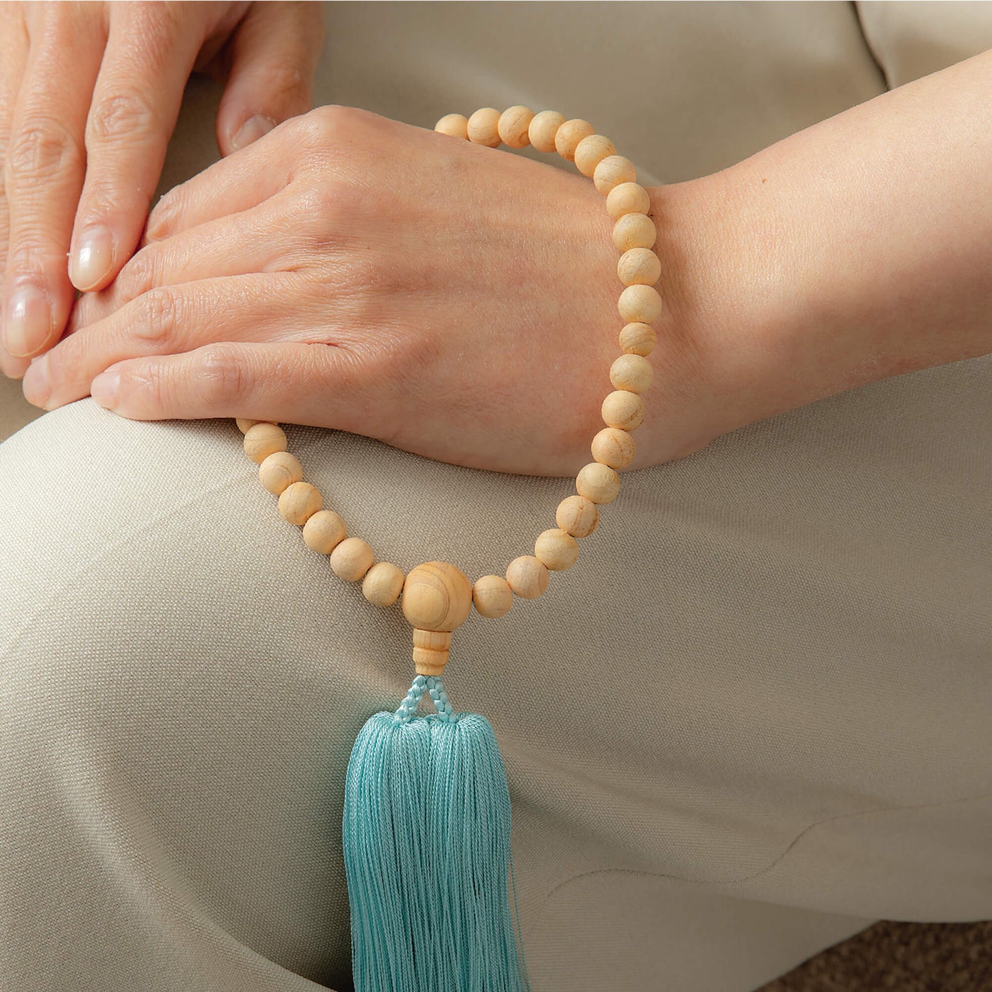 【念珠】ibuki 熊野ヒノキ 片手尺2 共仕立 本絹  SN001　