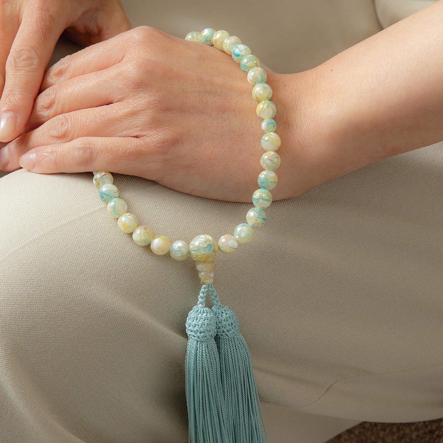 【念珠】ミックスシェル片手 共仕立 本絹頭房　SN006